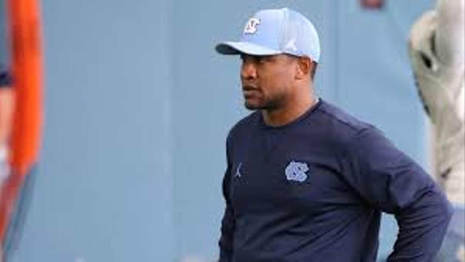 Shane Beamer and South Carolina reportedly add College Football Hall of Famer to staff (South Carolina)