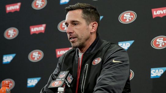 49ers Head Coach Kyle Shanahan injured, limited at start of training camp after car accident (Kyle Shanahan)