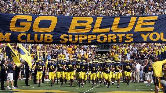 After leaked messages critical of Michigan offensive staff, a Wolverines player issues response (Featured)