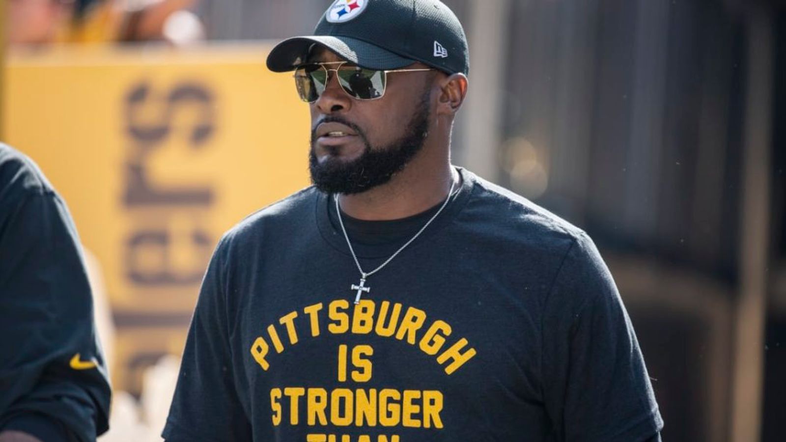 Mike Tomlin shares a few warning signs a season may be heading the wrong direction, including "players only meetings"  (Featured)