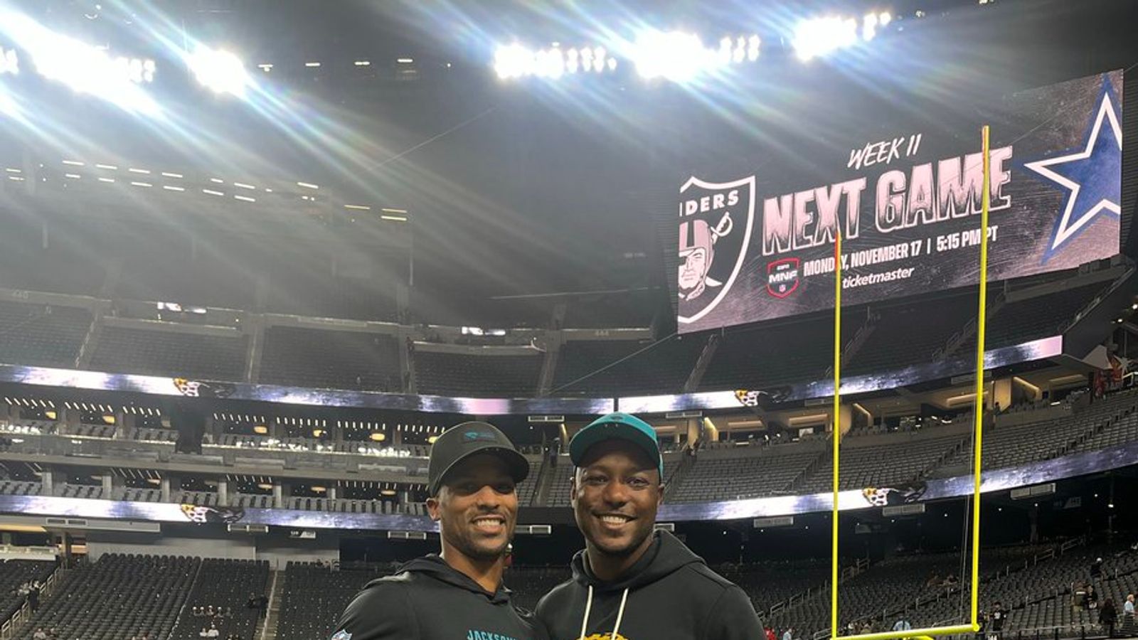 Sources: Wisconsin targeting ex-Kansas City Chiefs, Jacksonville assistant Ari Confessor (Featured)