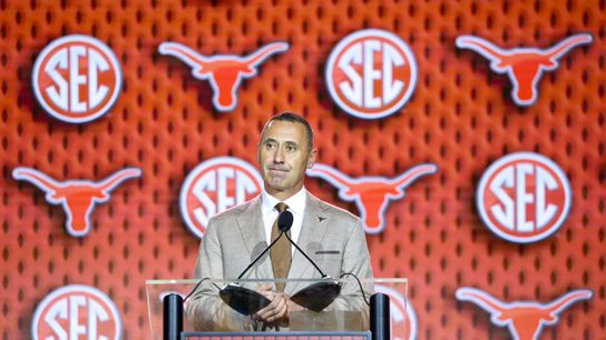 Steve Sarkisian transfer portal comments spark debate about loyalty in modern college football (Steve Sarkisian). Photo by IMAGN IMAGES via Reuters Connect